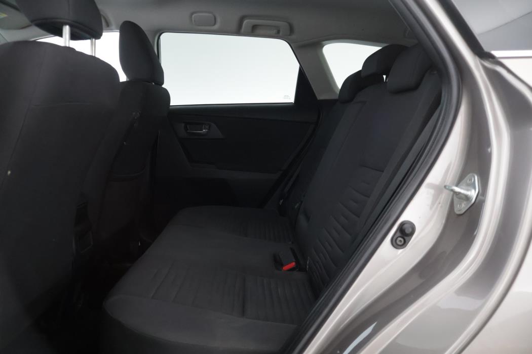 TOYOTA Auris 2016