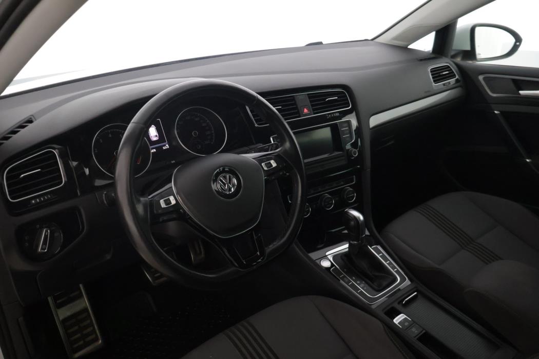 VOLKSWAGEN Golf 2017