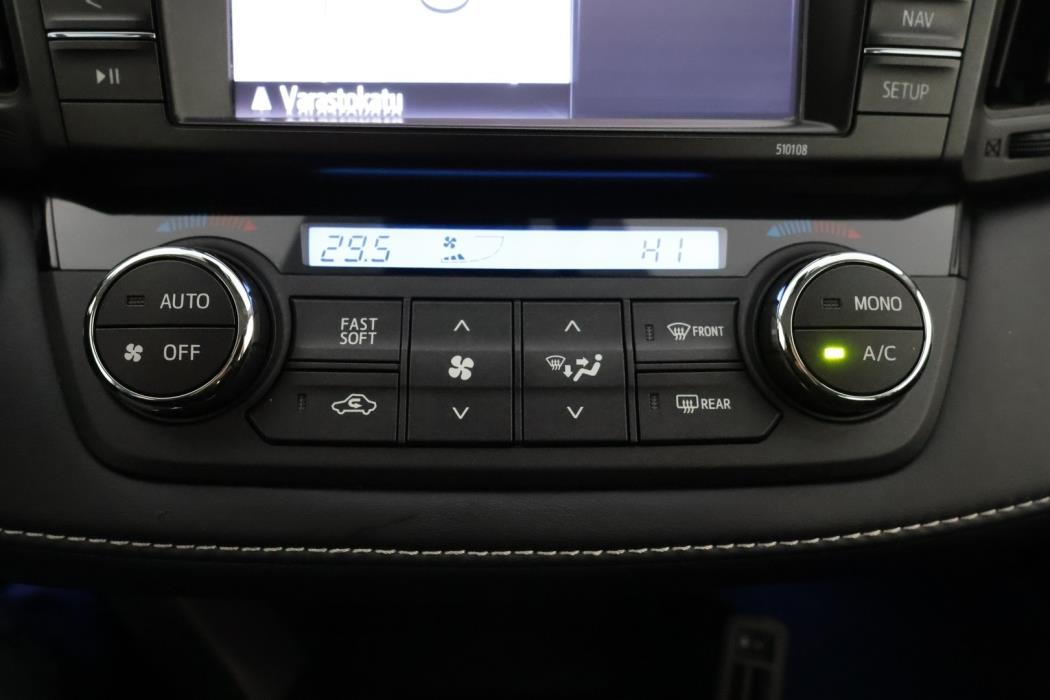TOYOTA RAV4 2017