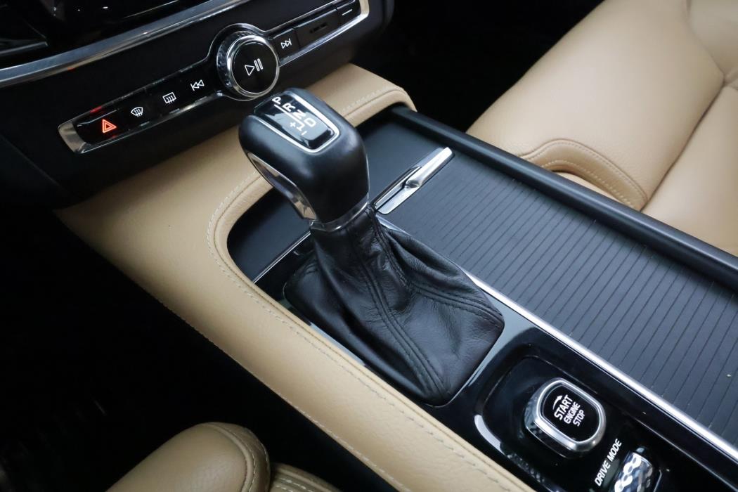 VOLVO V90 Cross Country 2018