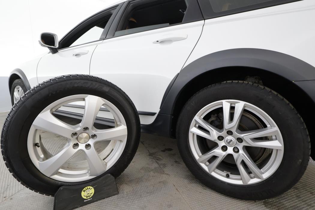 VOLVO V90 Cross Country 2018