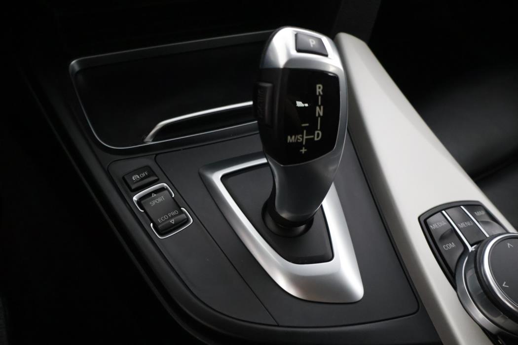 BMW 320 2018