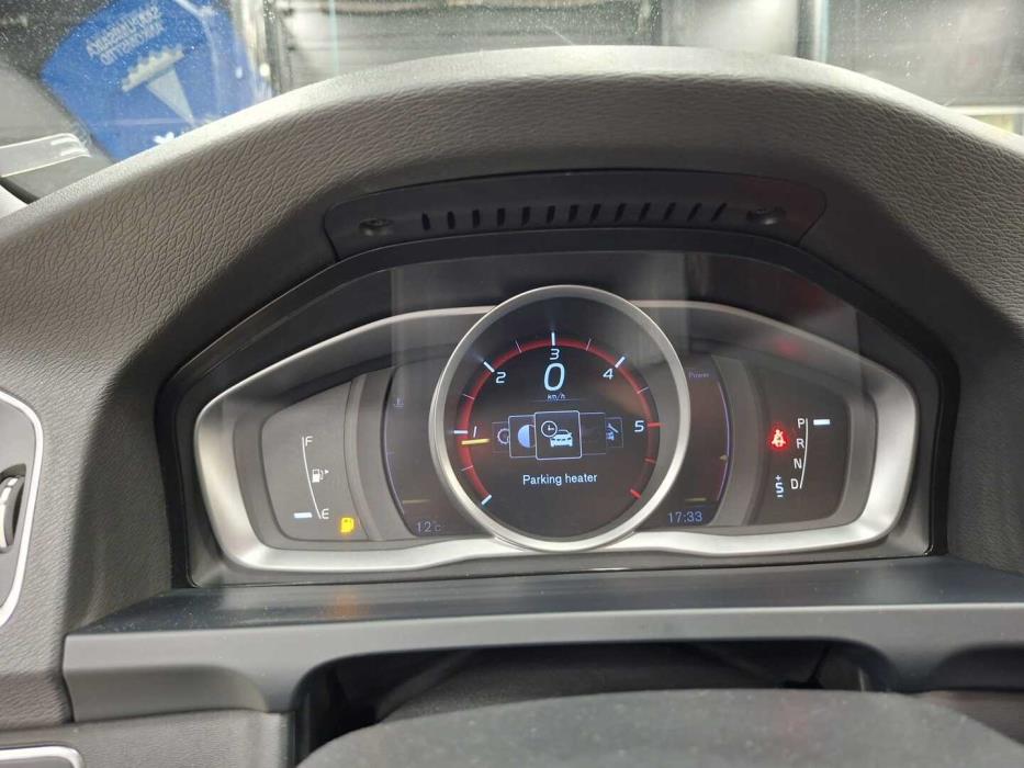 VOLVO V60 2016