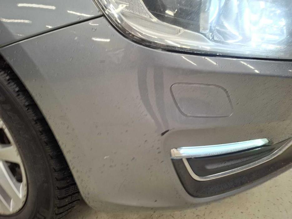 VOLVO V60 2016