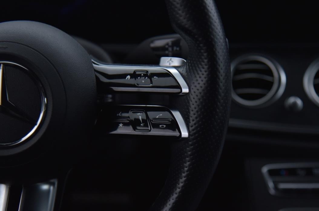 MERCEDES-BENZ E 2021