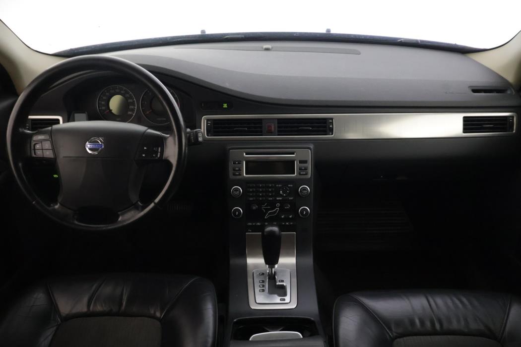 VOLVO V70 2008