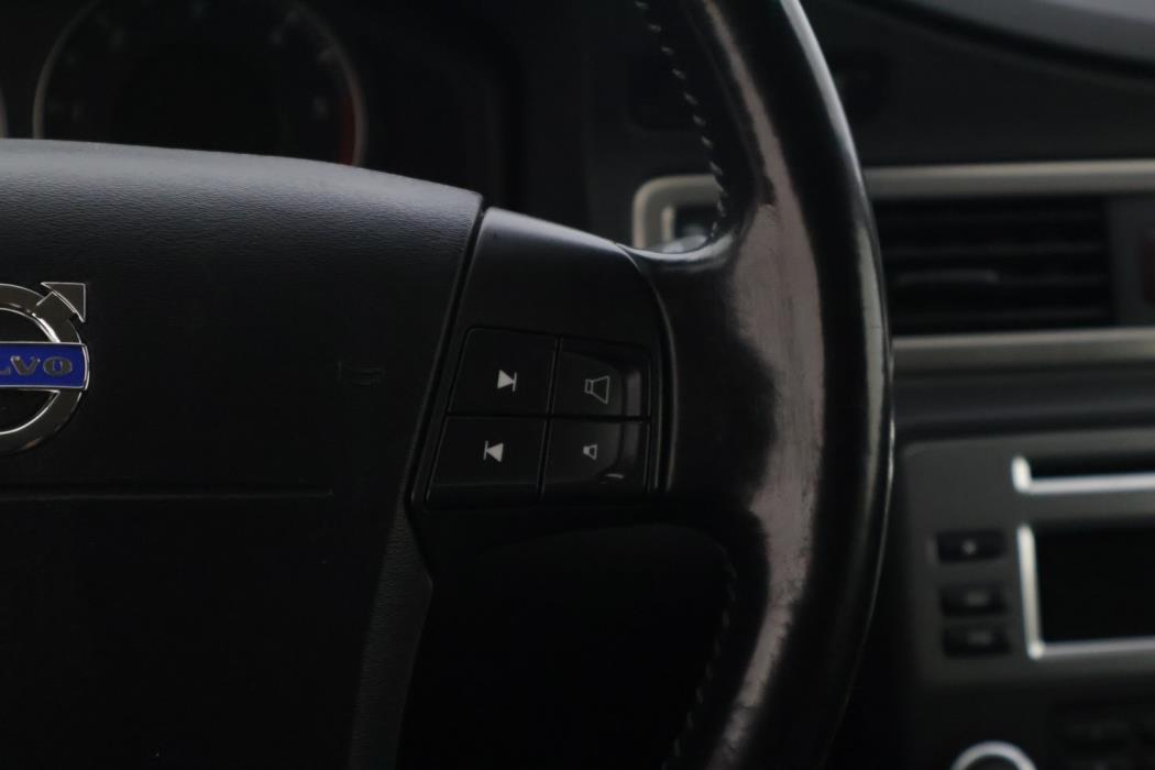 VOLVO V70 2008
