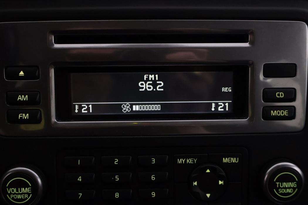 VOLVO V70 2008