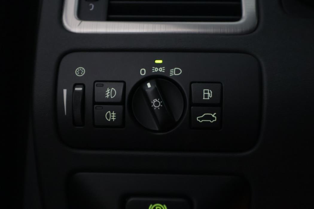 VOLVO V70 2008