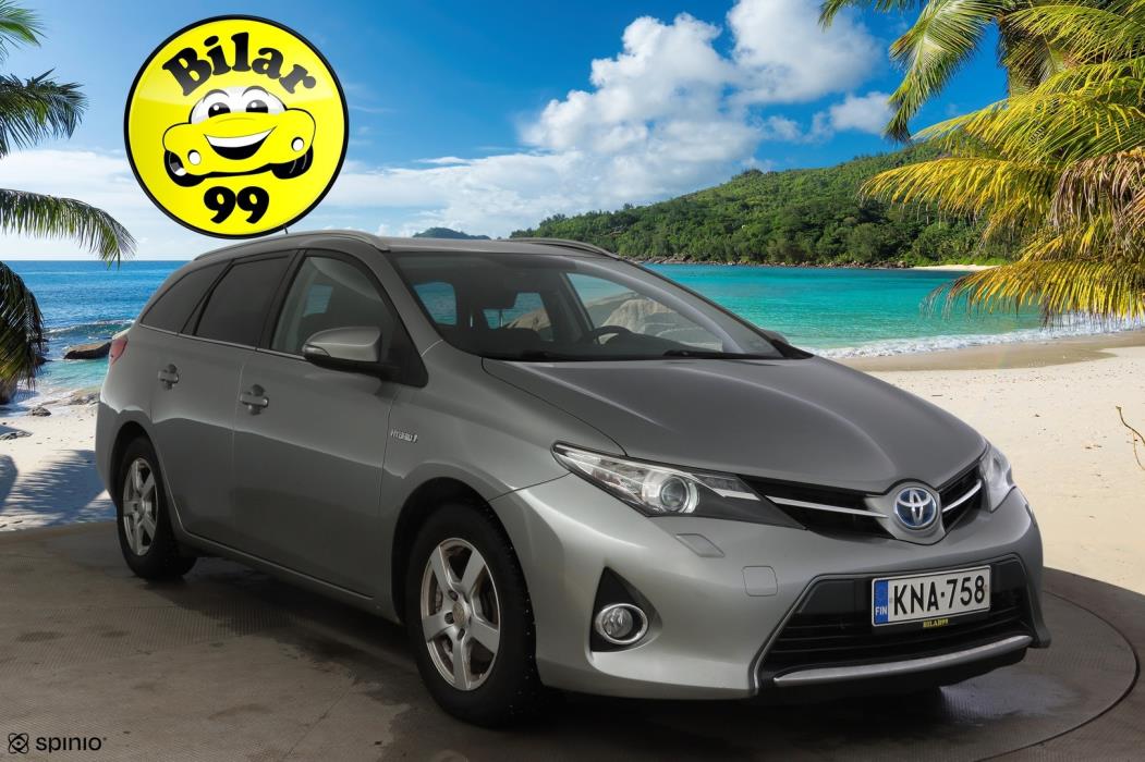 TOYOTA Auris 2014
