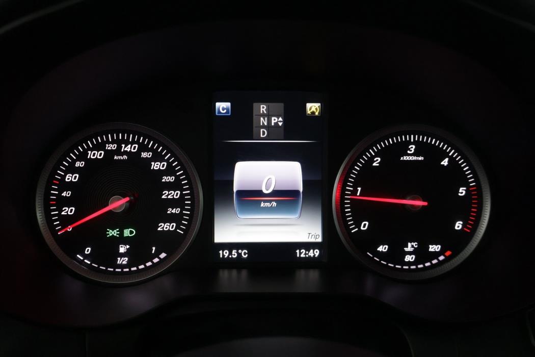 MERCEDES-BENZ C 2016