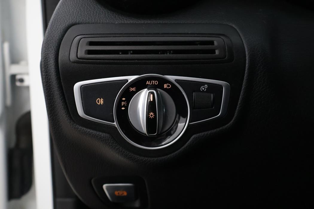 MERCEDES-BENZ C 2016