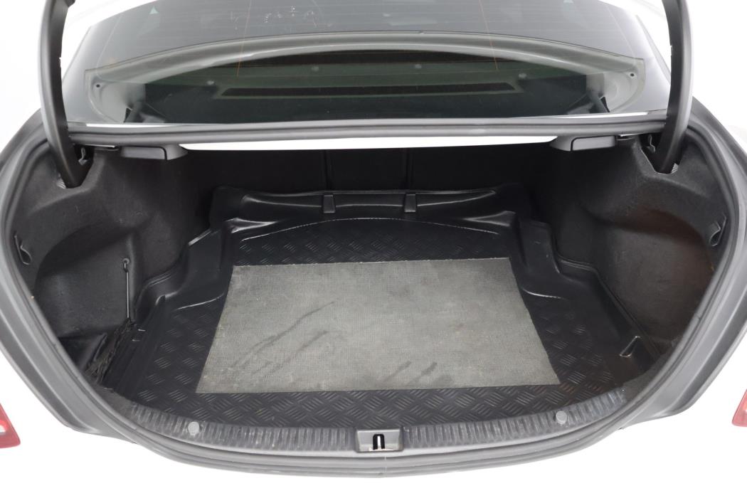 MERCEDES-BENZ C 2016