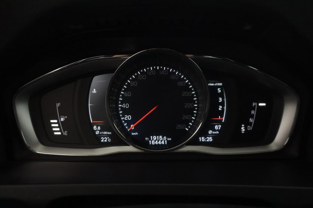 VOLVO V60 2017