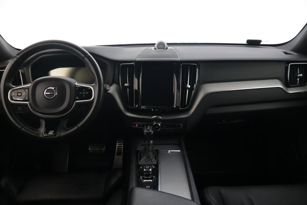 VOLVO XC60 2018