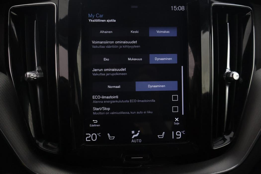 VOLVO XC60 2018