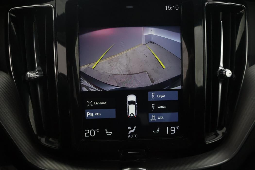 VOLVO XC60 2018