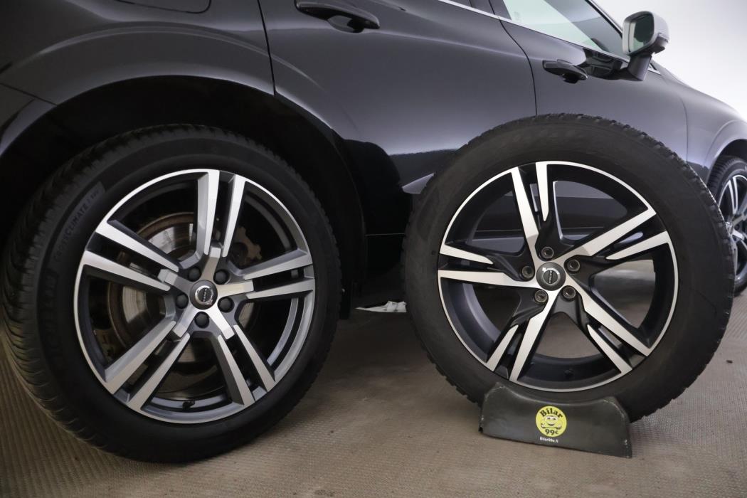 VOLVO XC60 2018
