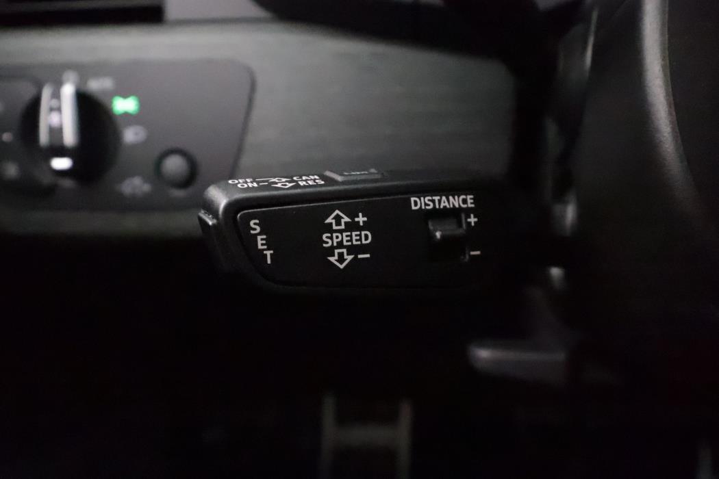 AUDI A4 2021