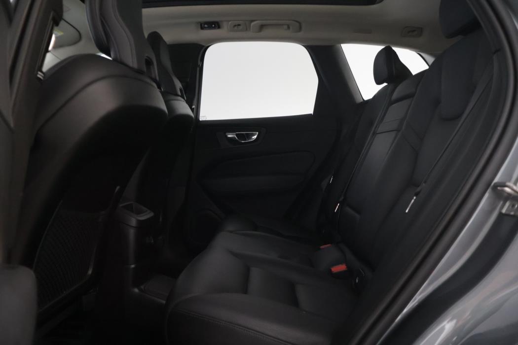 VOLVO XC60 2018
