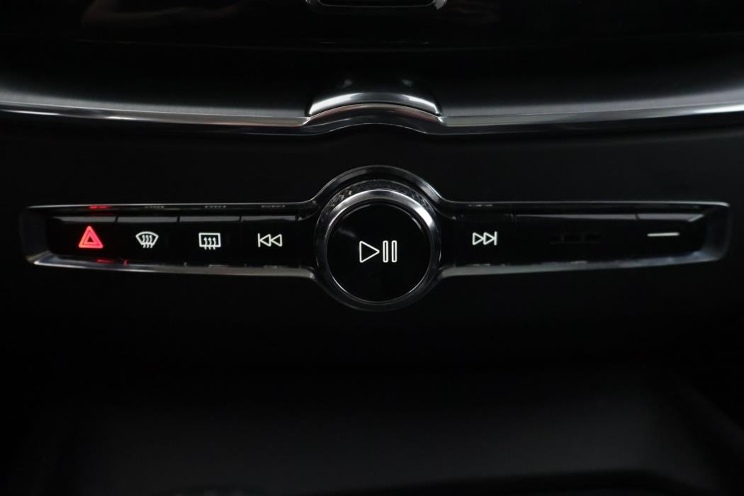 VOLVO XC60 2018
