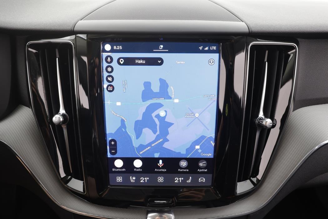 VOLVO XC60 2023