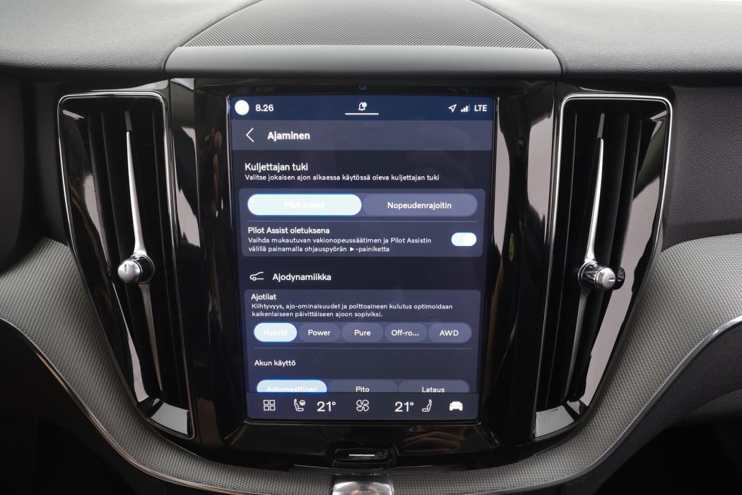 VOLVO XC60 2023