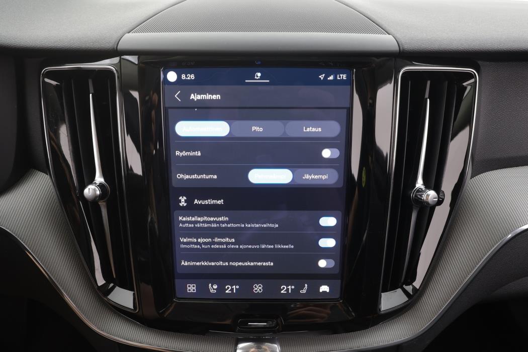 VOLVO XC60 2023