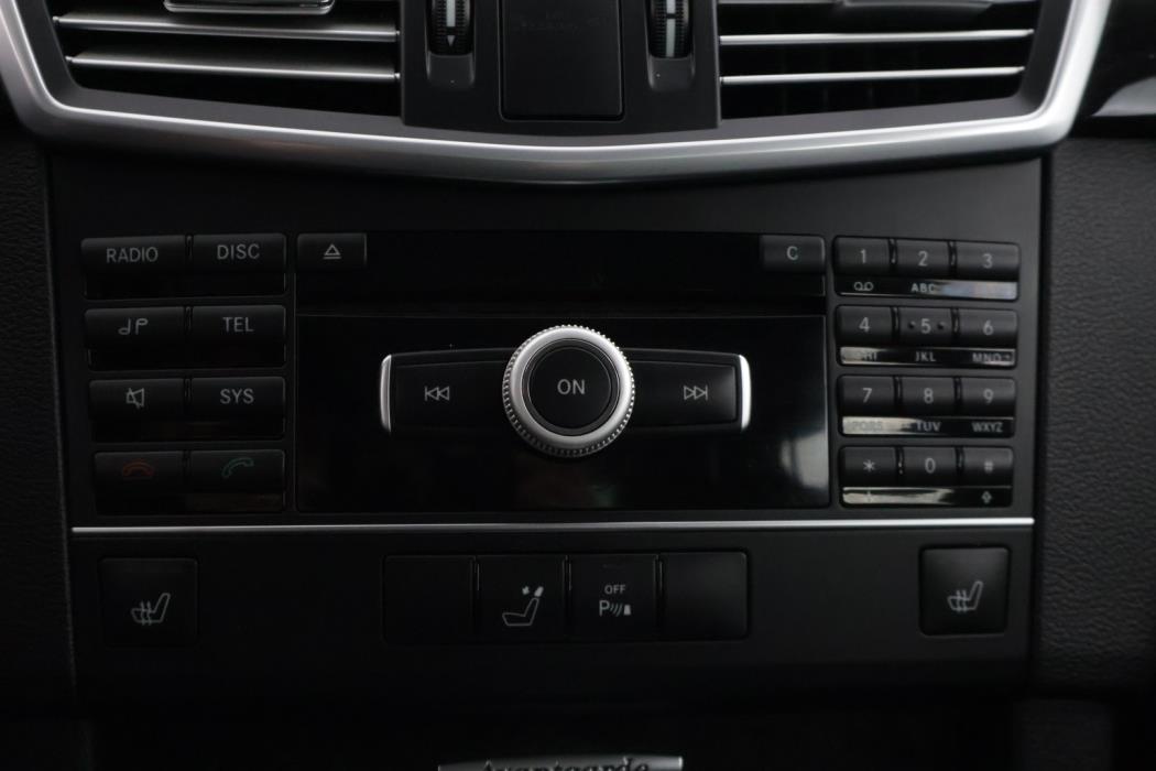 MERCEDES-BENZ E 2011