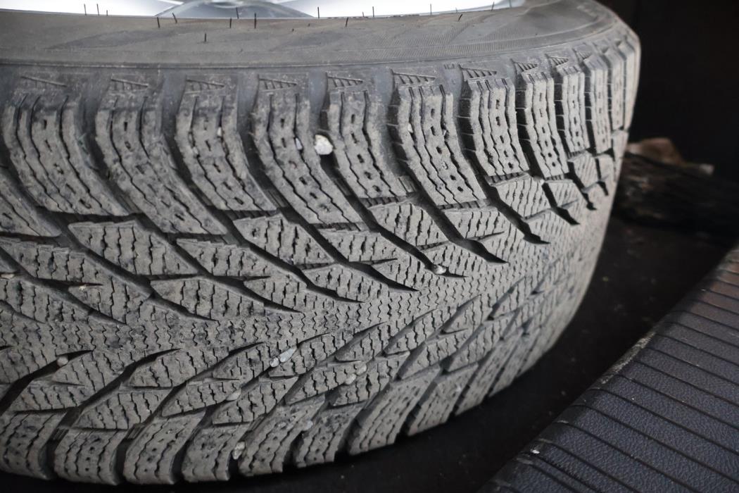 MERCEDES-BENZ E 2011