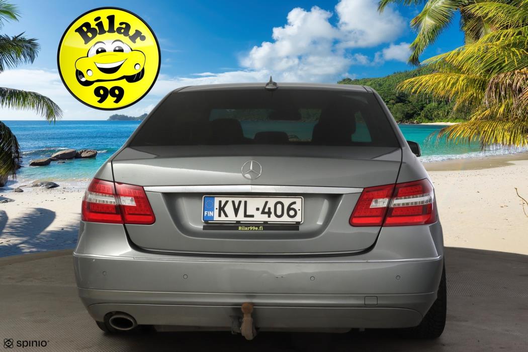 MERCEDES-BENZ E 2011