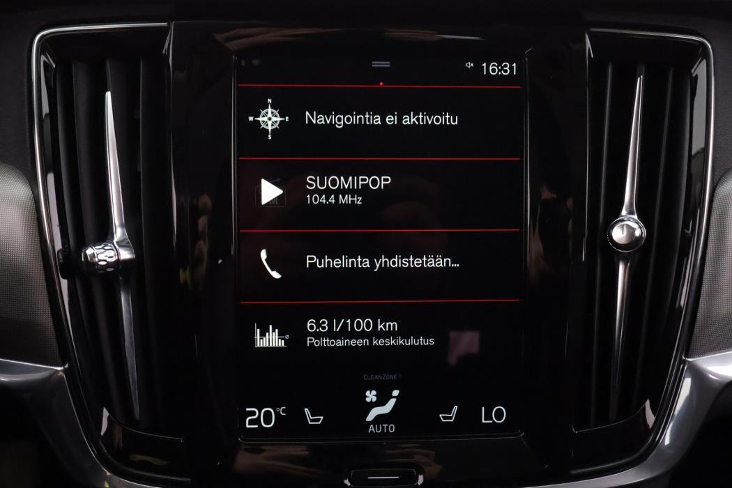 VOLVO V90 2021