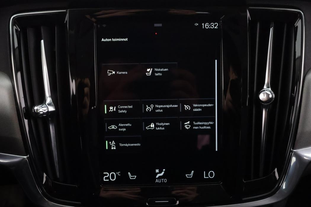 VOLVO V90 2021