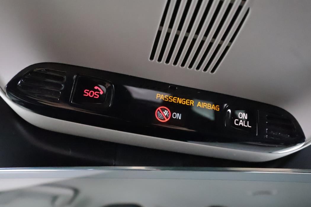 VOLVO V90 2021