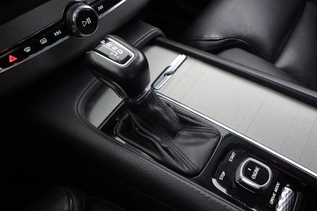 VOLVO XC90 2016