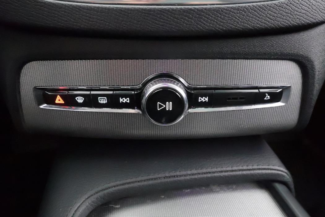 VOLVO XC90 2016