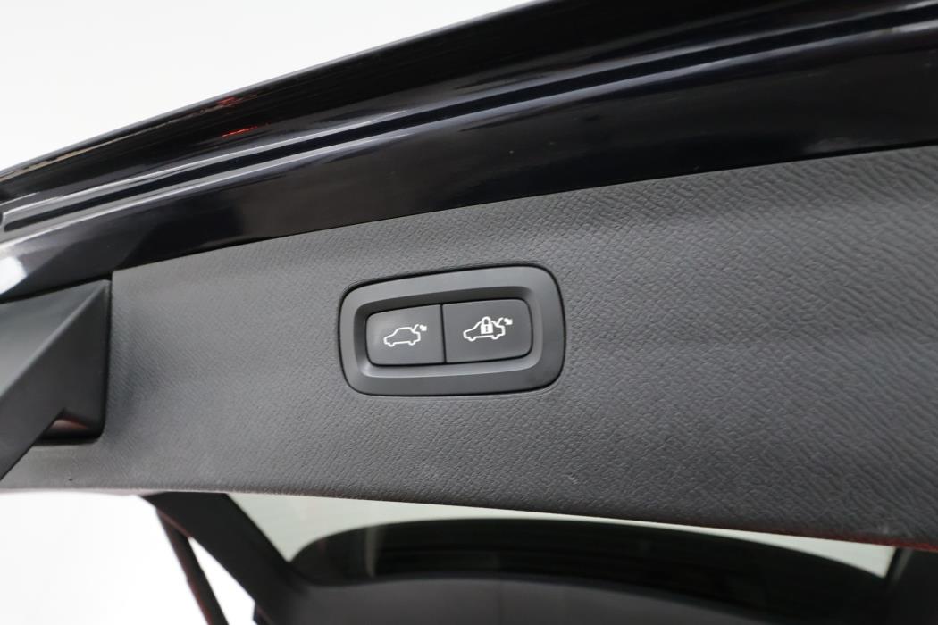 VOLVO XC90 2016