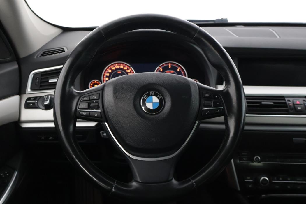 BMW 530 Gran Turismo 2016