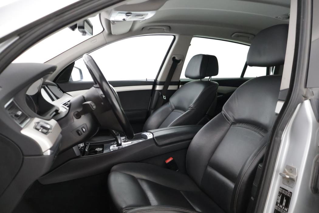 BMW 530 Gran Turismo 2016