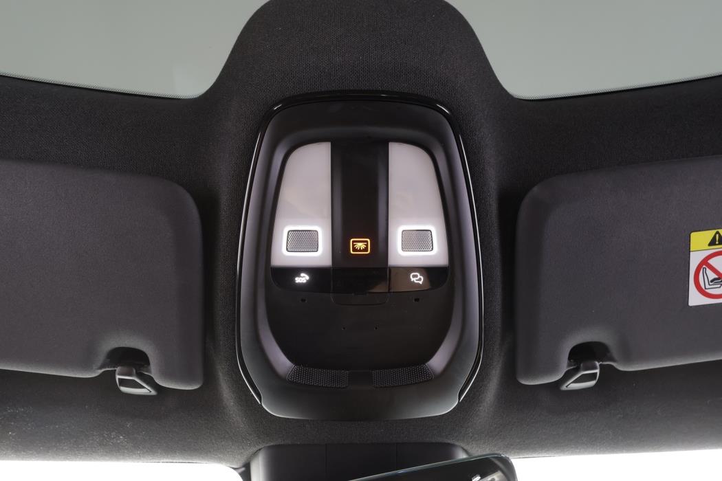VOLVO C40 2023