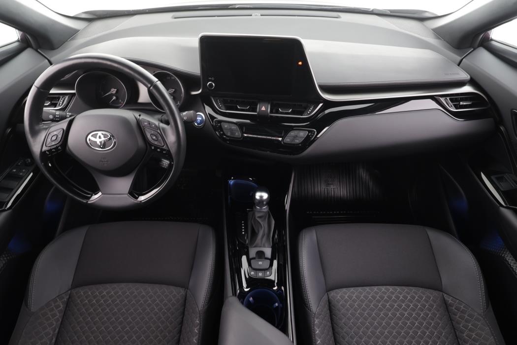 TOYOTA C-HR 2023
