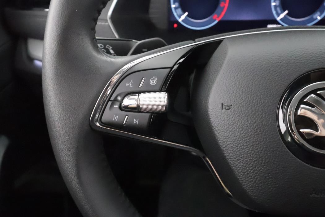 SKODA Octavia 2023