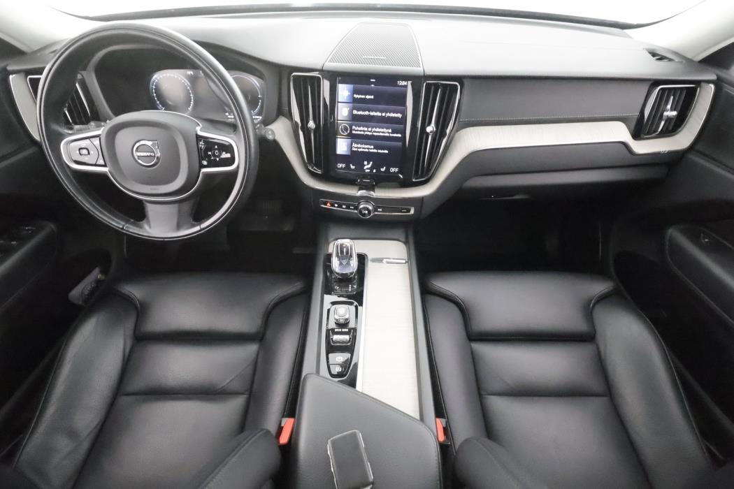 VOLVO XC60 2021