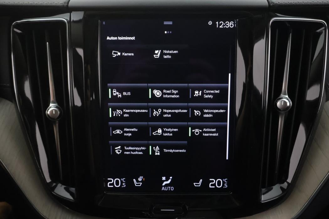 VOLVO XC60 2021