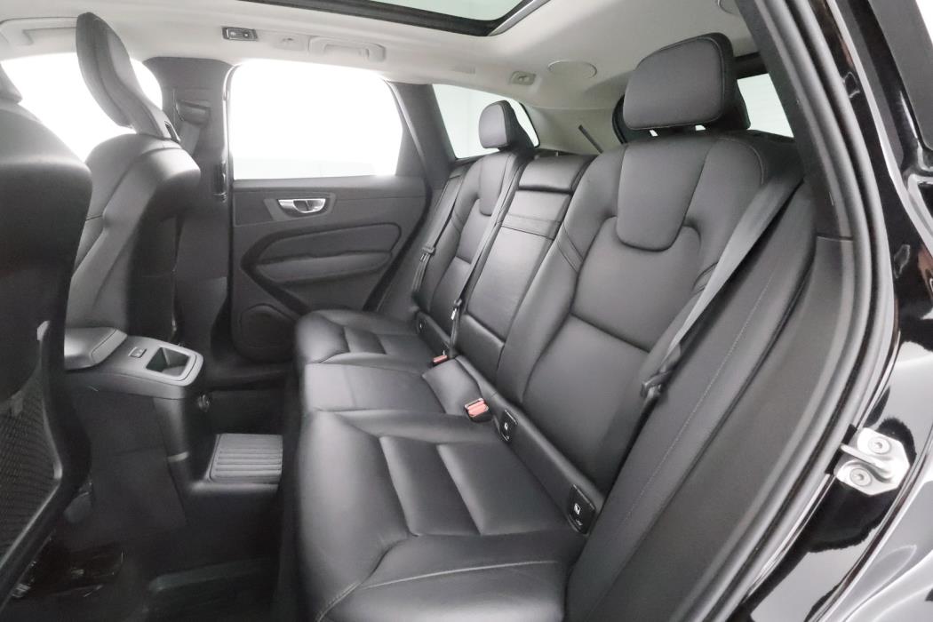 VOLVO XC60 2021