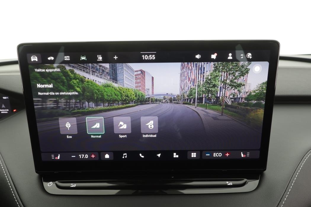 SKODA Enyaq 2024