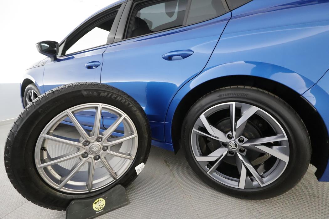 SKODA Enyaq 2024