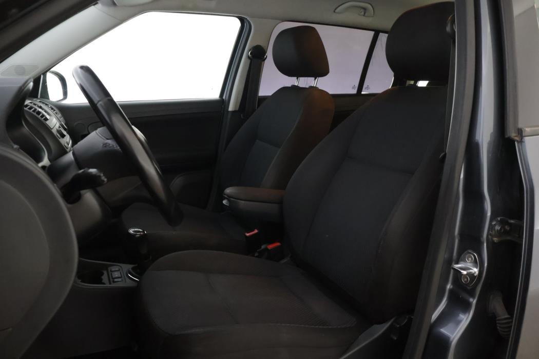 SKODA Fabia 2012