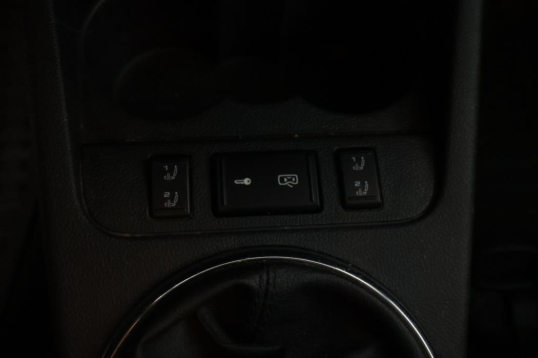 SKODA Fabia 2012