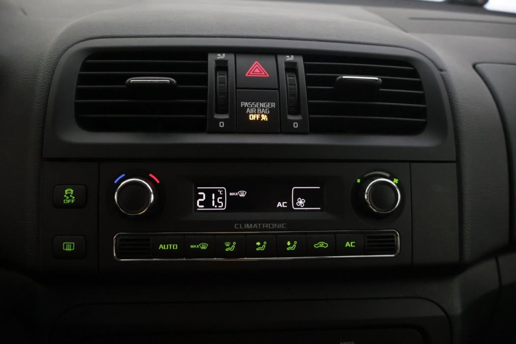SKODA Fabia 2012